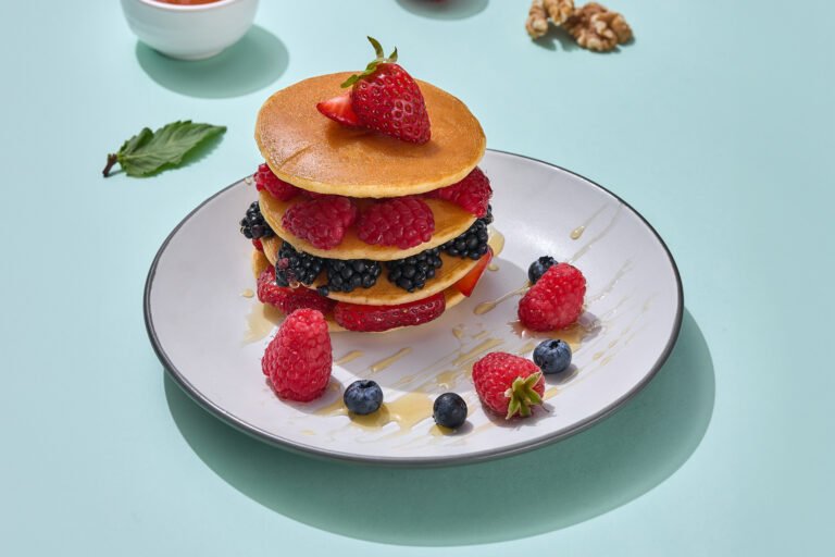 Whole wheat pan cakes with fresh fruits