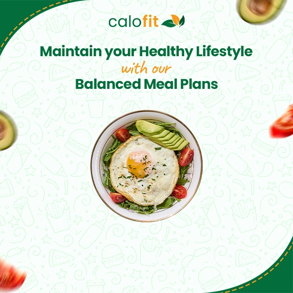 A balanced meal featuring an egg, avocado slices, and tomatoes on a plate promoting healthy lifestyle plans by Calo Fit.